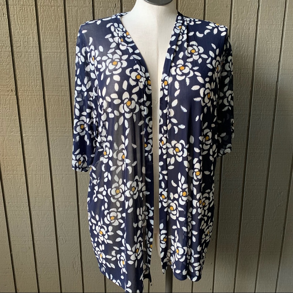 Lane Bryant Blue Floral Lightweight Elbow Sleeve  Open Front Kimono Size…